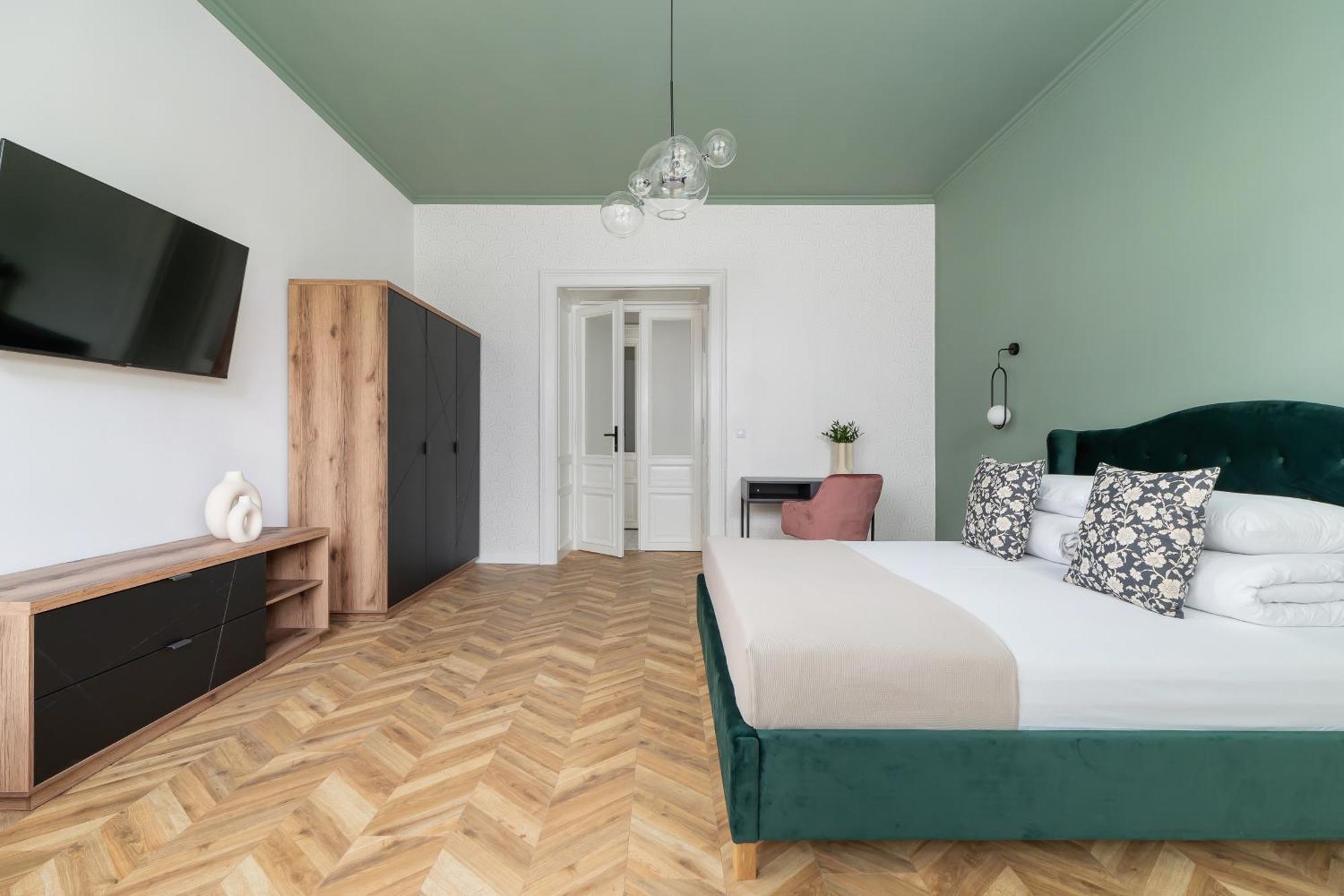 Two Bedroom Apartment - Dietla 11 كراكوفيا المظهر الخارجي الصورة