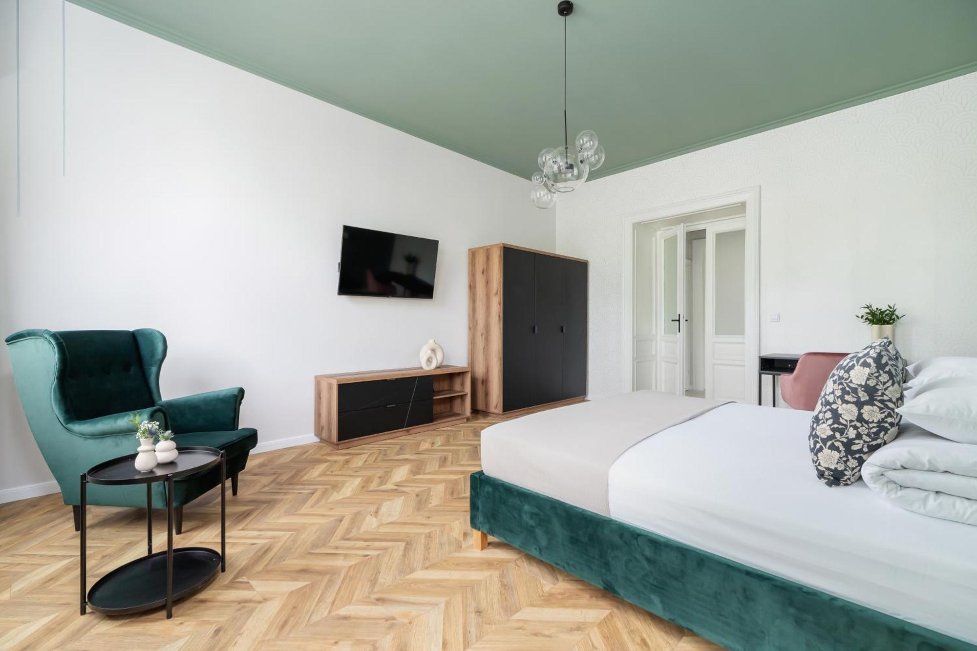 Two Bedroom Apartment - Dietla 11 كراكوفيا المظهر الخارجي الصورة